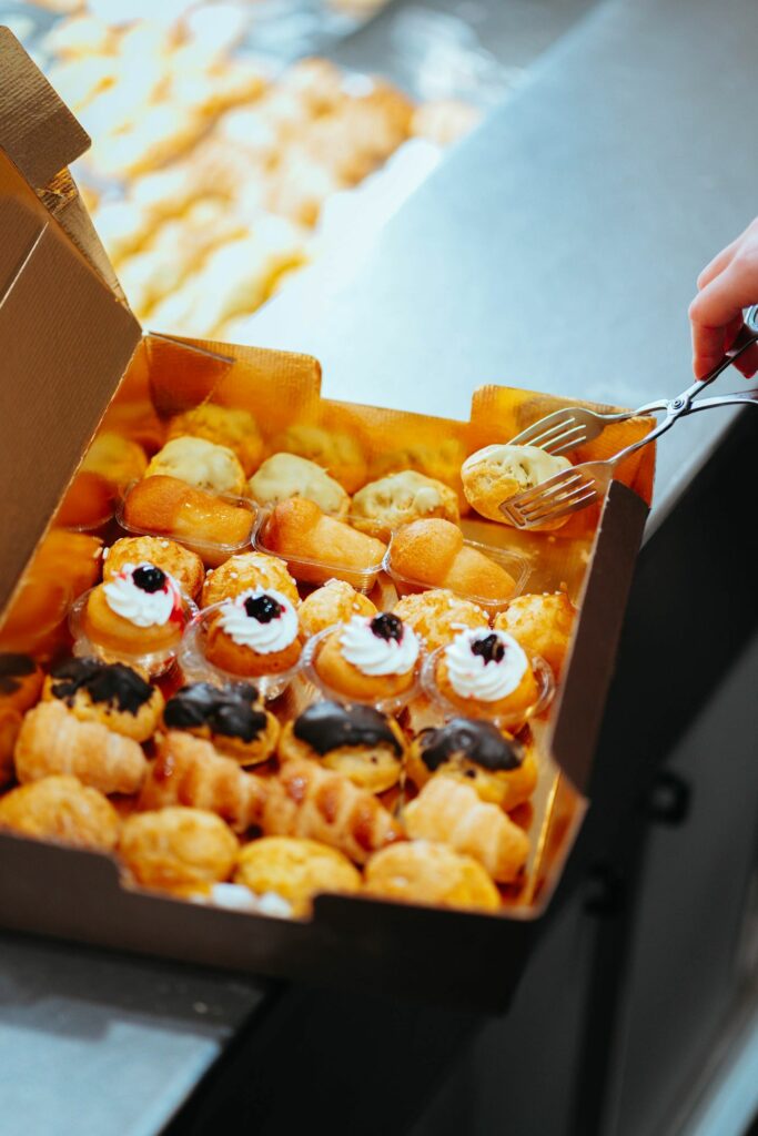 products_clap_carousel-5 Scatola Clap per pasticceria personalizzabile