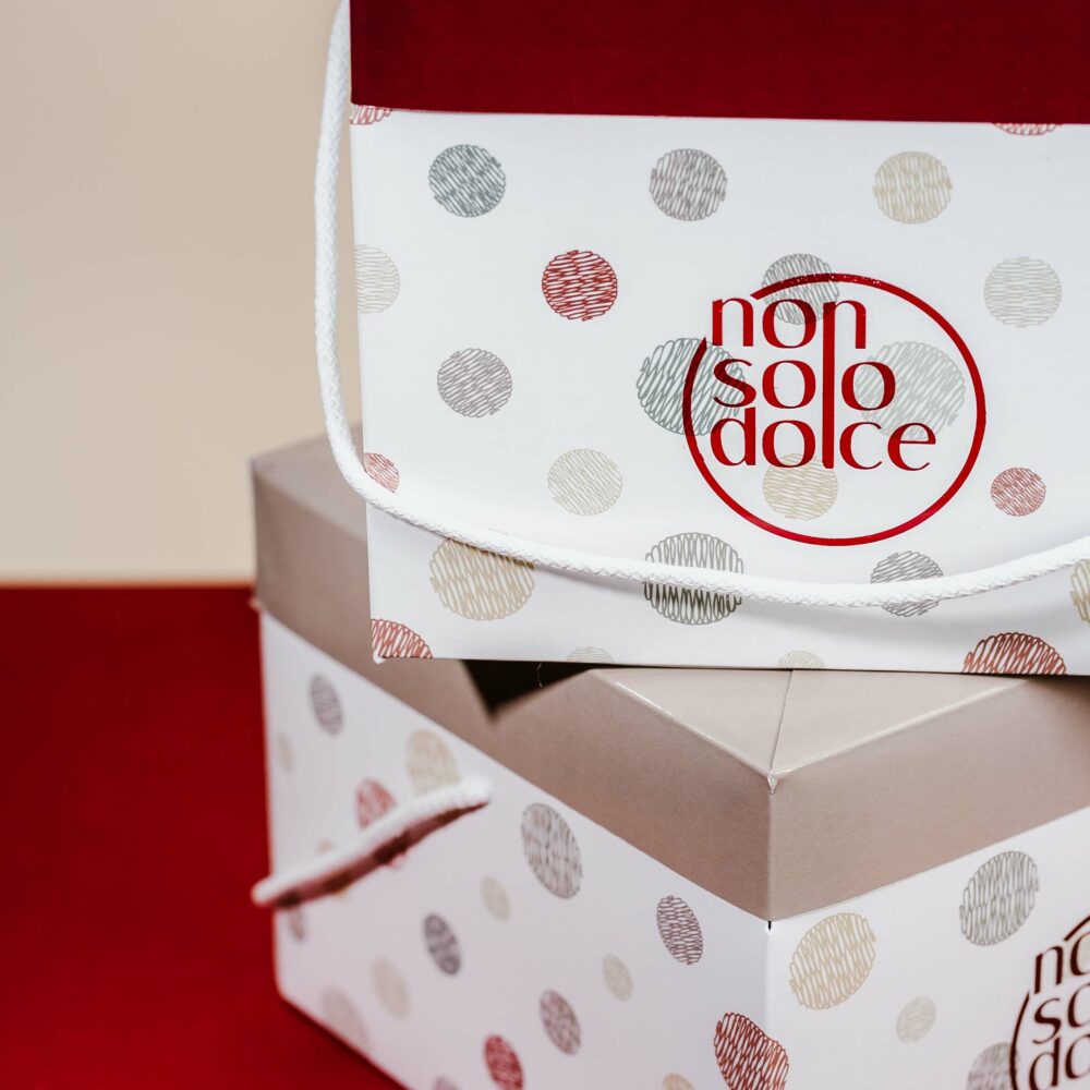 Scatola porta panettoni Flexa personalizzata con logo